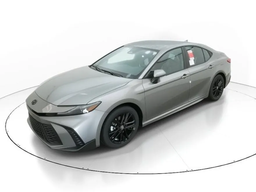 2026 Toyota Camry SE photo 1
