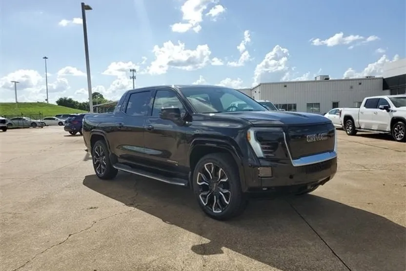 2025 Gmc Sierra EV Denali photo 1