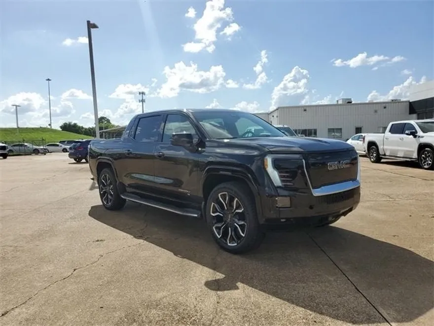 2025 Gmc Sierra EV Denali photo 1