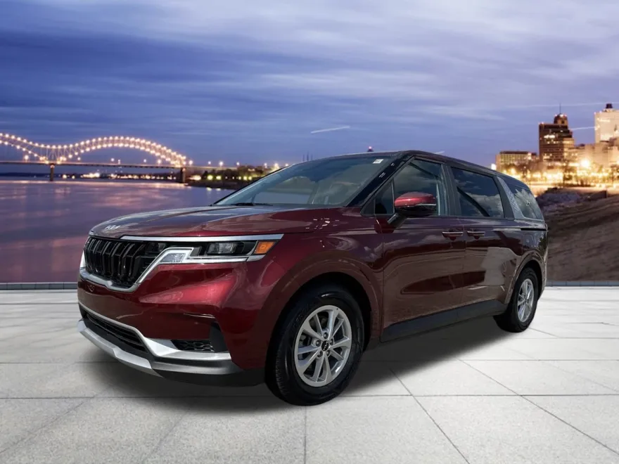 2024 Kia Carnival LX photo 1