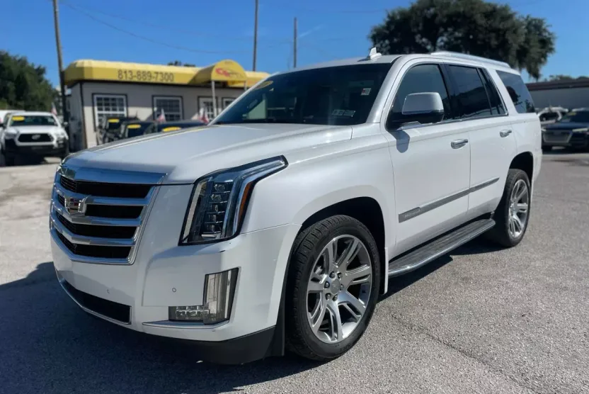 2016 Cadillac Escalade Luxury Sport photo 1