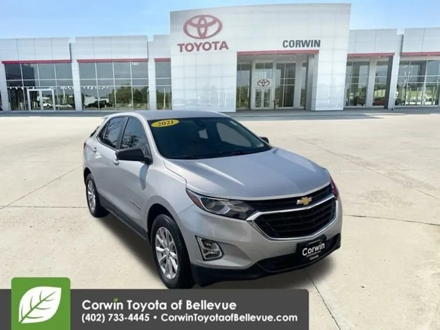 2021 Chevrolet Equinox LS photo 1