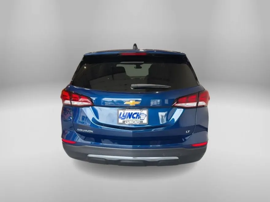 2022 Chevrolet Equinox LT photo 1