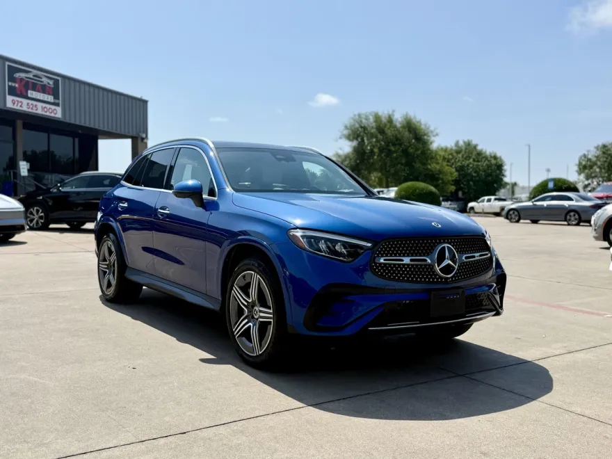2023 Mercedes Benz GLC 300 AMG photo 1