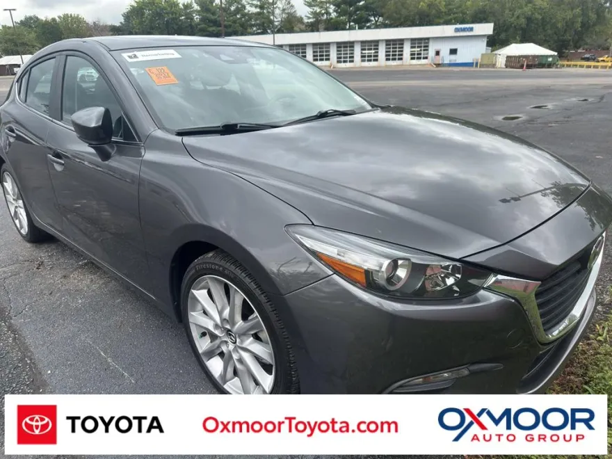 2017 Mazda Mazda3 Touring 2.5 photo 1