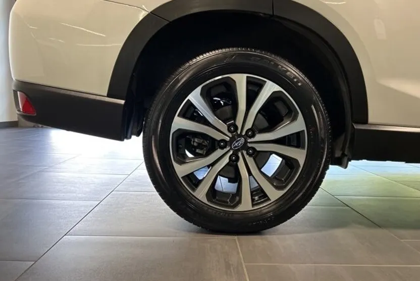 2023 Subaru Forester Limited photo 1