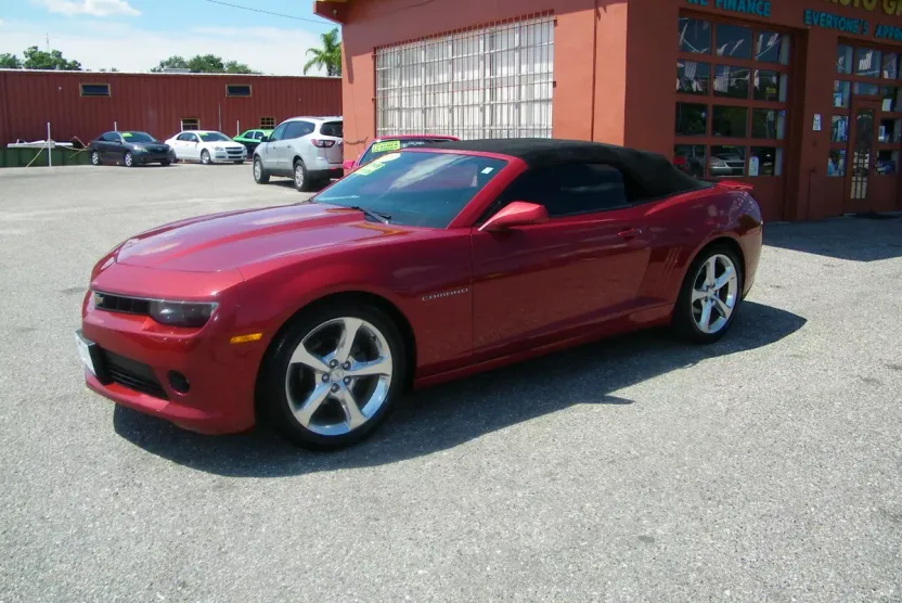 2015 Chevrolet Camaro 2LT photo 1
