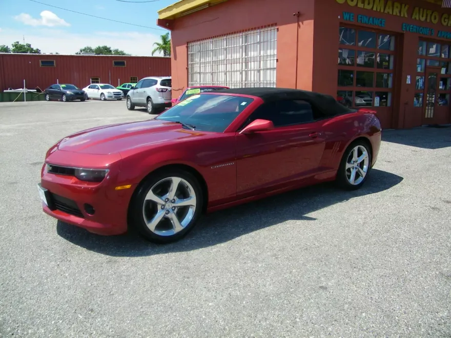 2015 Chevrolet Camaro 2LT photo 1