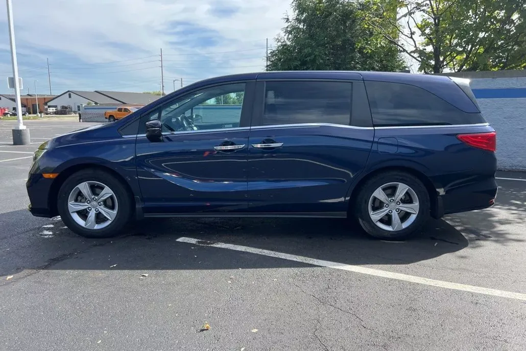 2019 Honda Odyssey EX-L photo 1