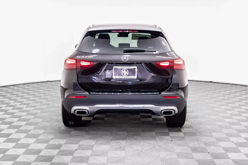 2026 Mercedes Benz GLA 250 4MATIC photo 1