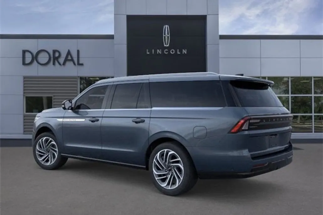 2025 Lincoln Navigator L Reserve photo 1