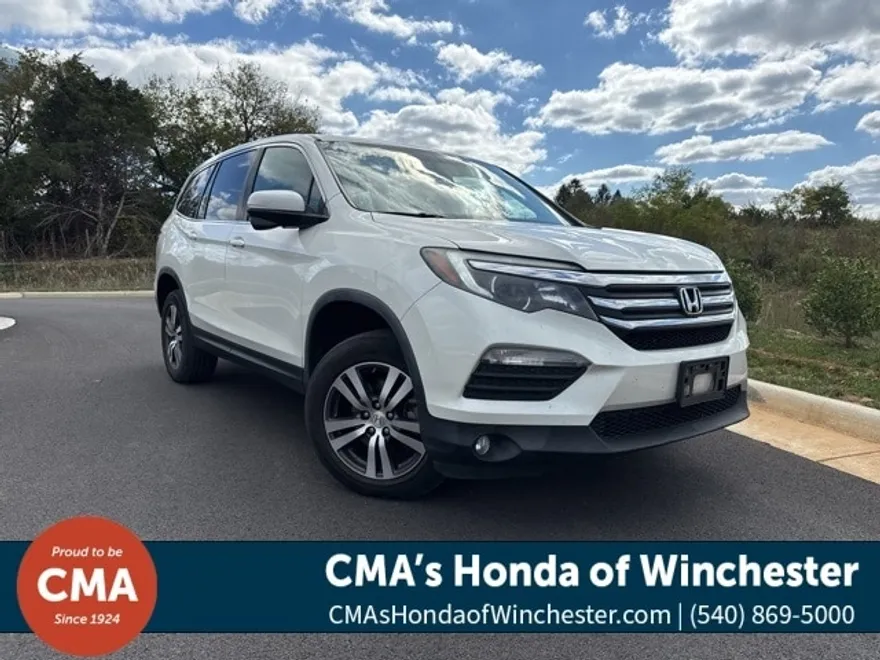 2017 Honda Pilot EX photo 1