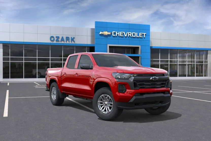 2026 Chevrolet Colorado LT photo 1