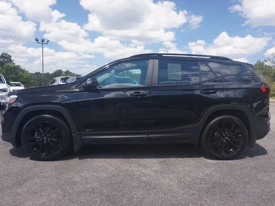 2022 Gmc Terrain SLE photo 1