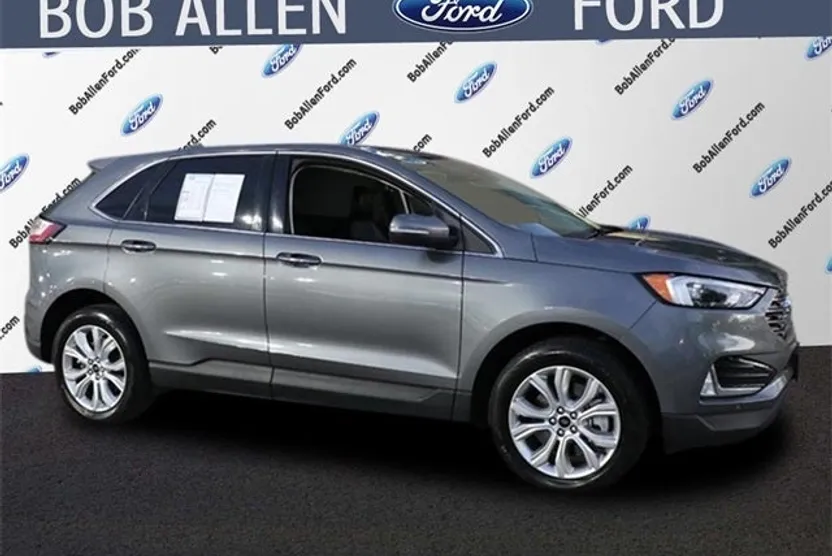 2024 Ford Edge Titanium photo 1