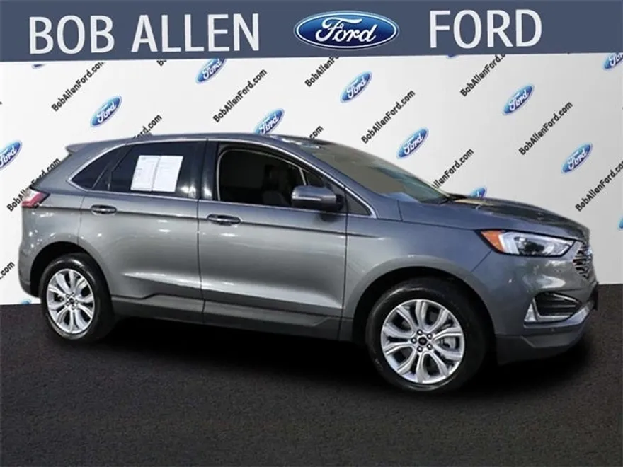 2024 Ford Edge Titanium photo 1