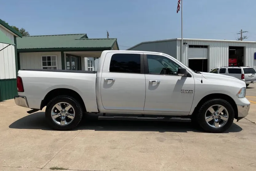 2017 Ram 1500 Big Horn photo 1