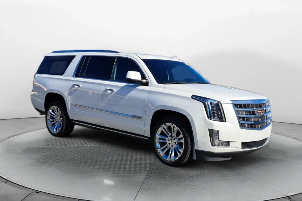 2018 Cadillac Escalade ESV Premium Luxury photo 1