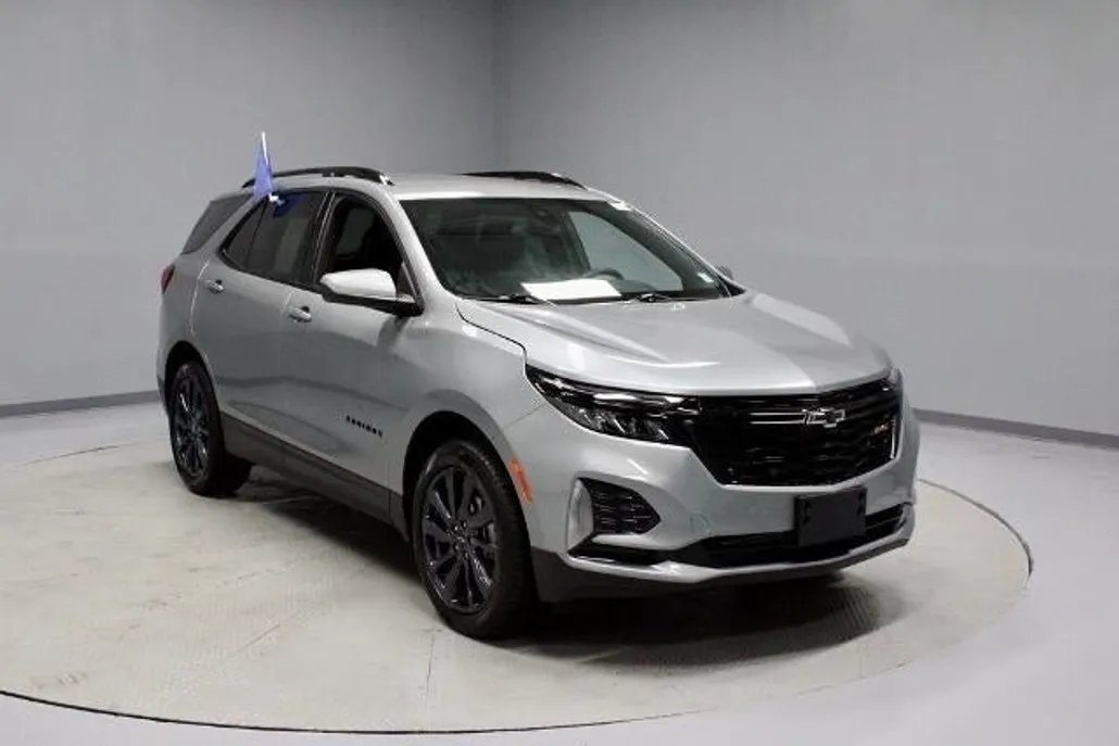 2024 Chevrolet Equinox RS photo 1