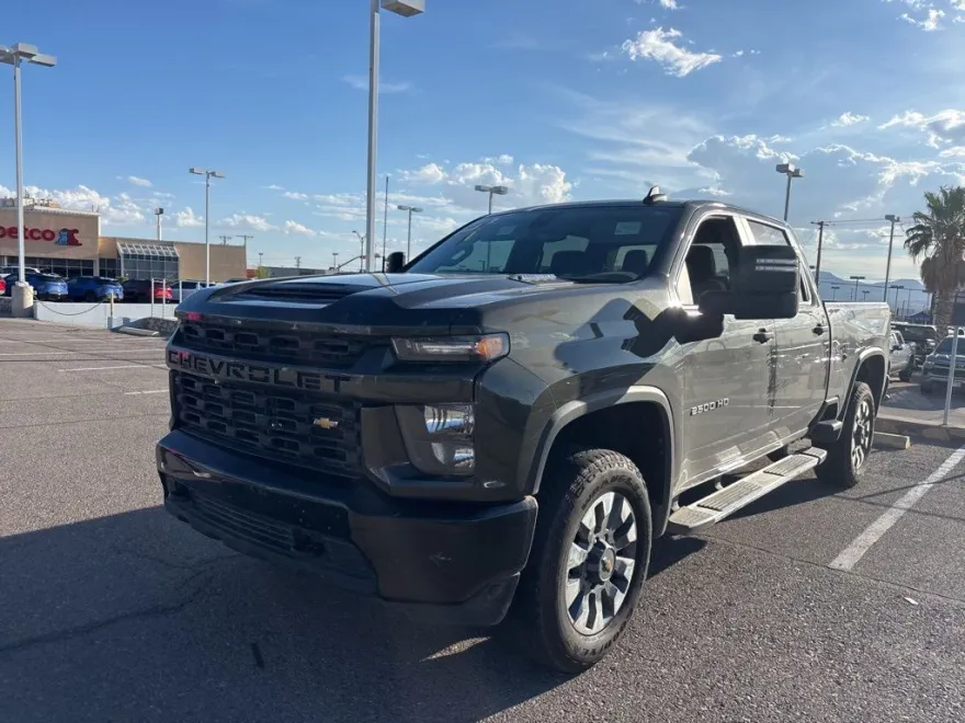 2023 Chevrolet Silverado 2500HD Custom photo 1