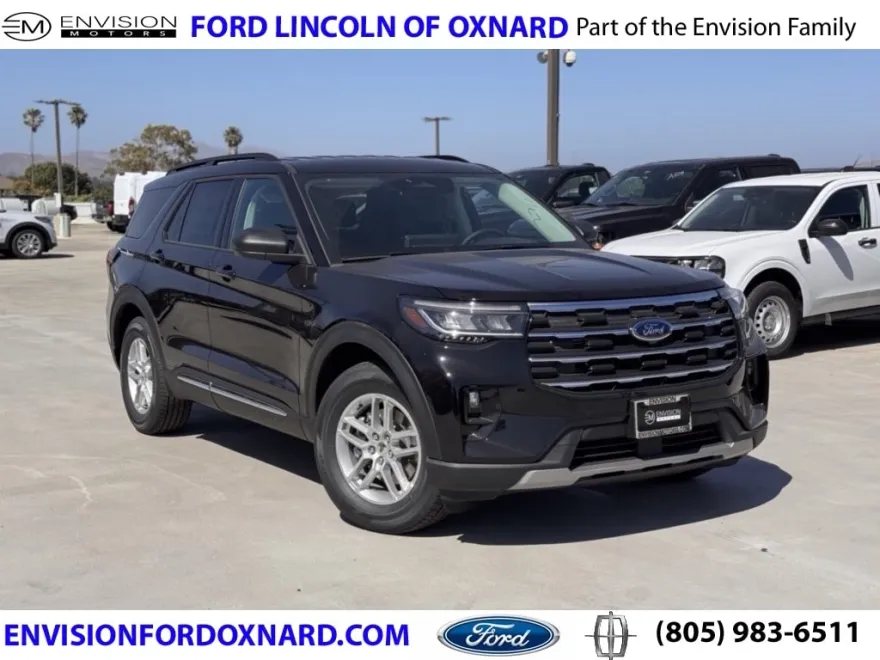2025 Ford Explorer photo 1