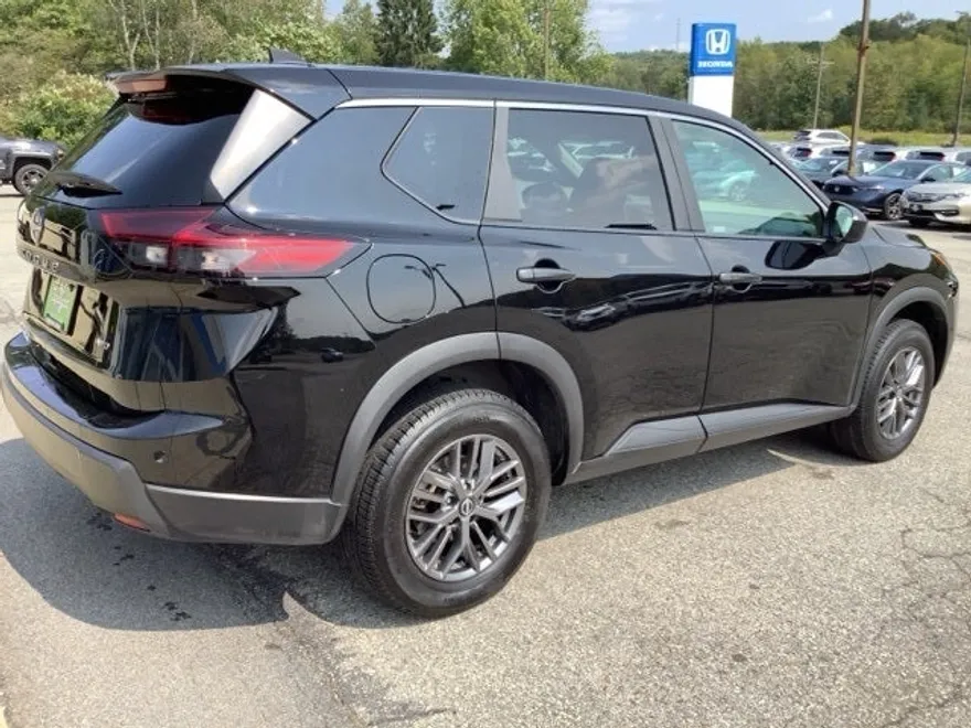 2024 Nissan Rogue S photo 1