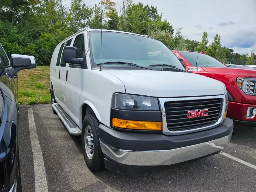 2024 Gmc Savana 2500 Cargo photo 1
