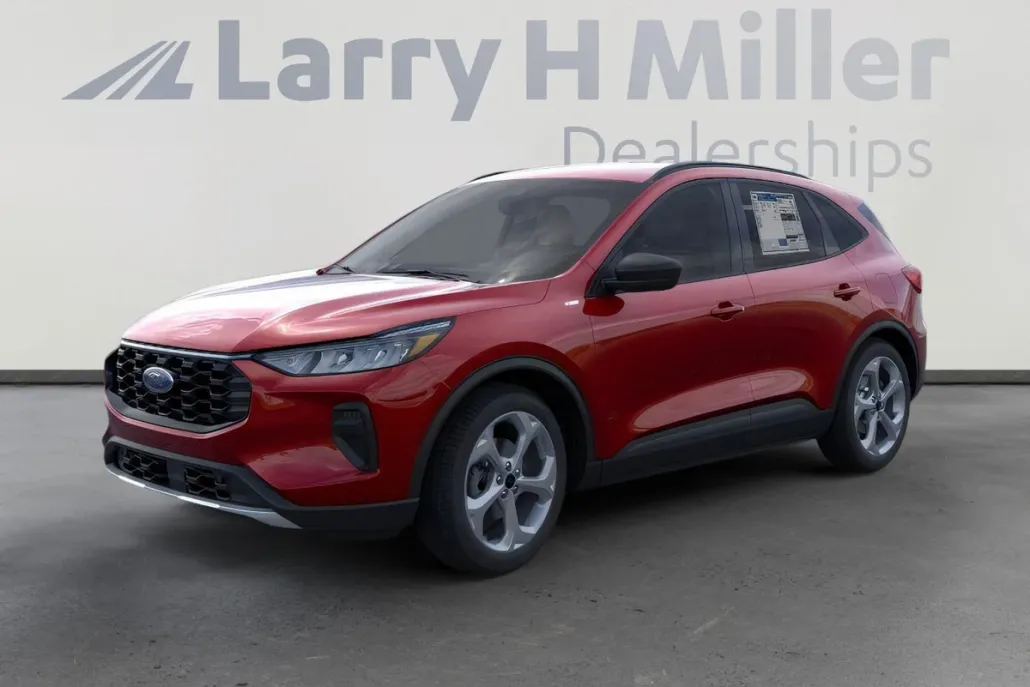 2025 Ford Escape ST-Line photo 1