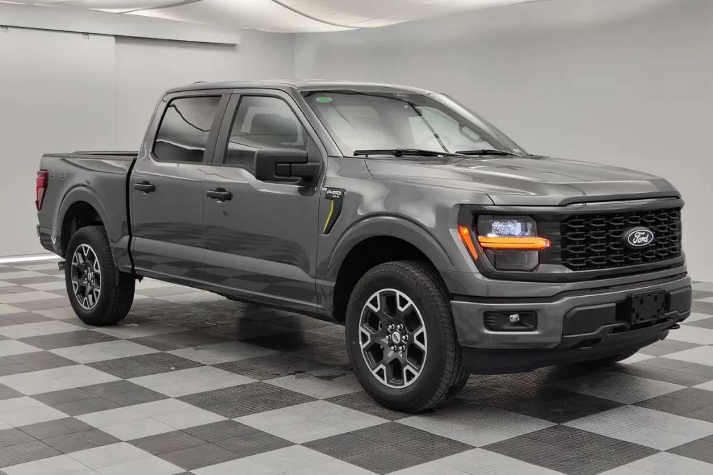 2025 Ford F-150 STX photo 1