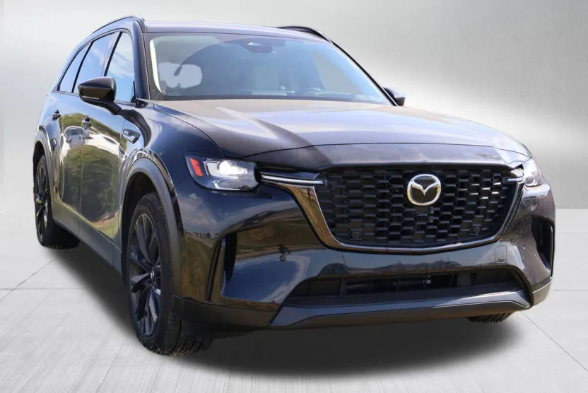 2025 Mazda CX-90 photo 1