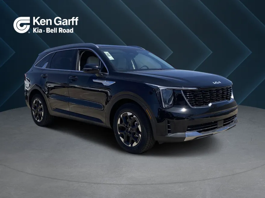2025 Kia Sorento S photo 1