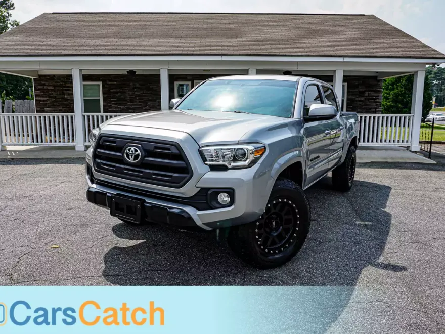 2016 Toyota Tacoma SR5 photo 1