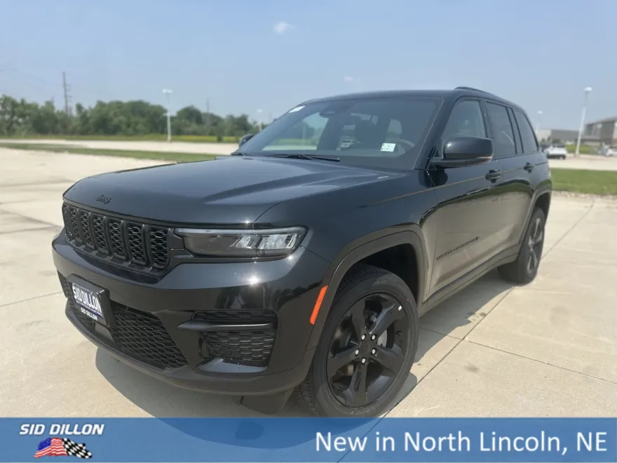2025 Jeep Grand Cherokee Altitude X photo 1