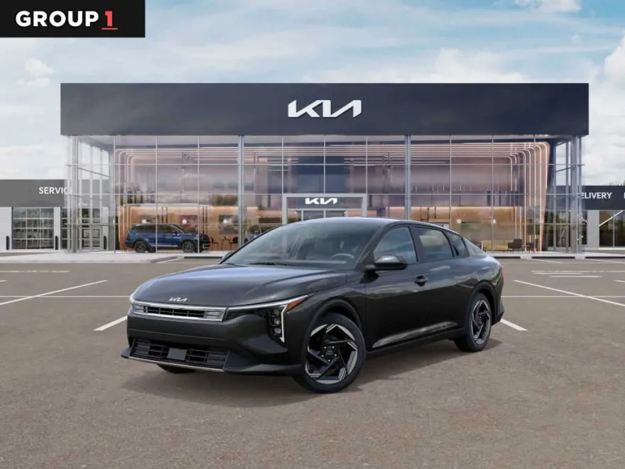 2025 Kia K4 EX photo 1