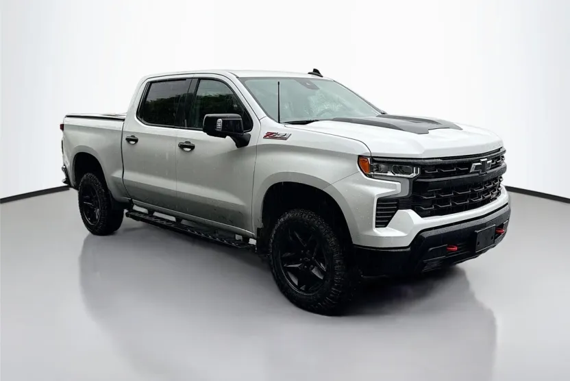 2022 Chevrolet Silverado 1500 LT Trail Boss photo 1