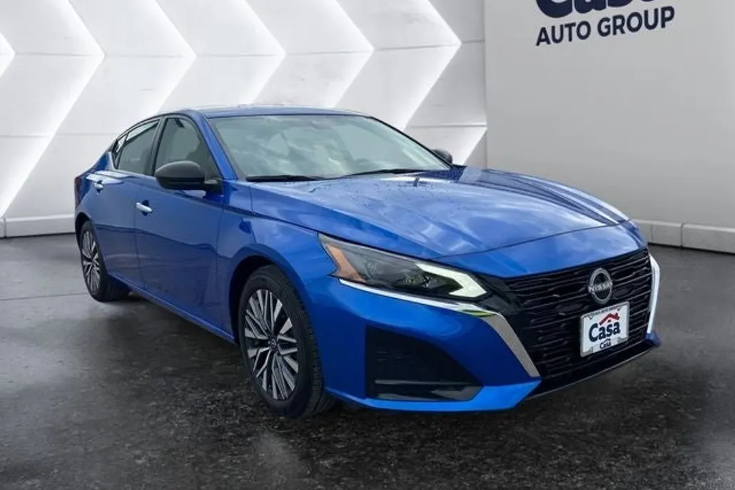 2025 Nissan Altima 2.5 SV photo 1