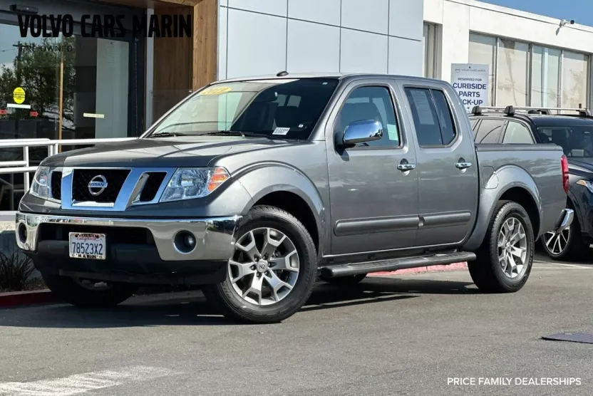 2019 Nissan Frontier SL photo 1