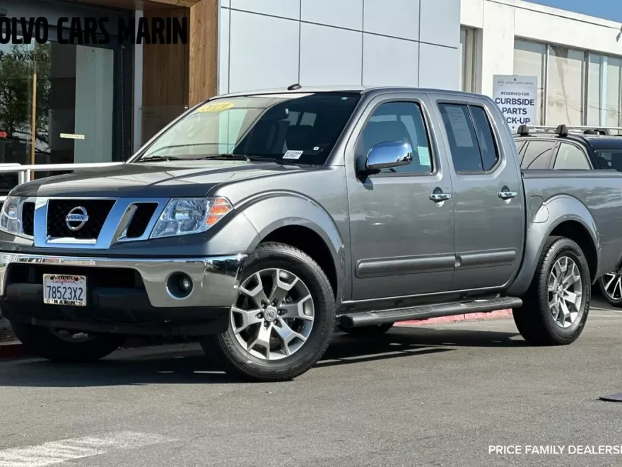 2019 Nissan Frontier SL photo 1