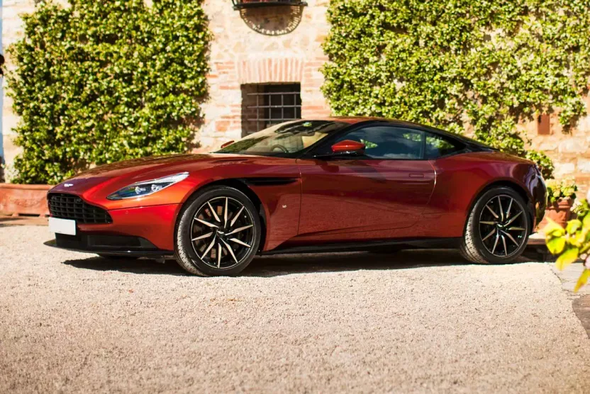2019 Aston Martin DB11 AM5 photo 1