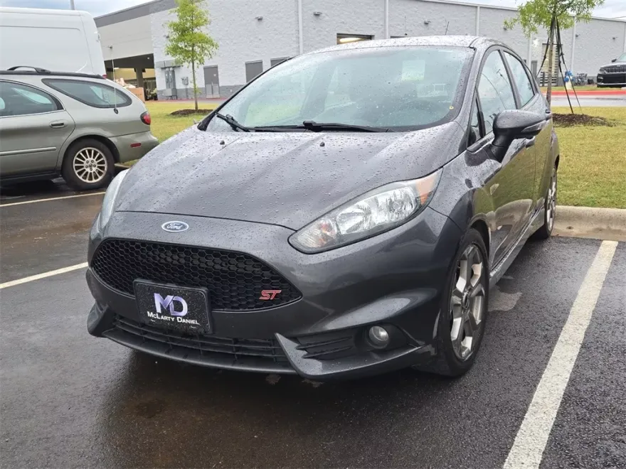2019 Ford Fiesta ST photo 1