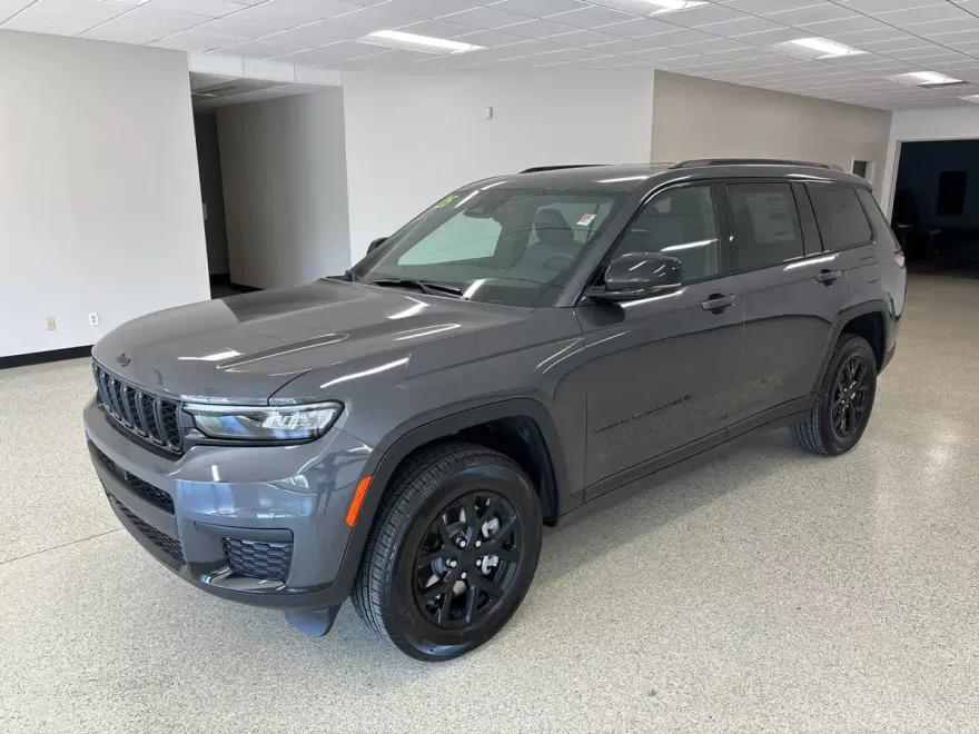 2025 Jeep Grand Cherokee Altitude X photo 1