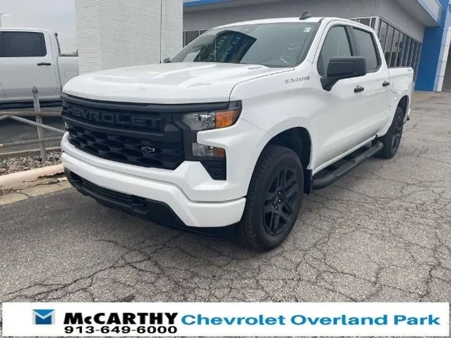 2025 Chevrolet Silverado 1500 Custom photo 1