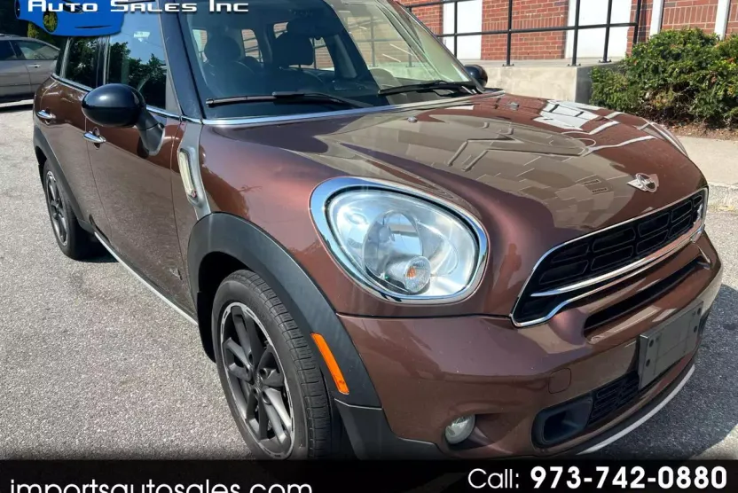 2015 Mini Countryman S ALL4 photo 1