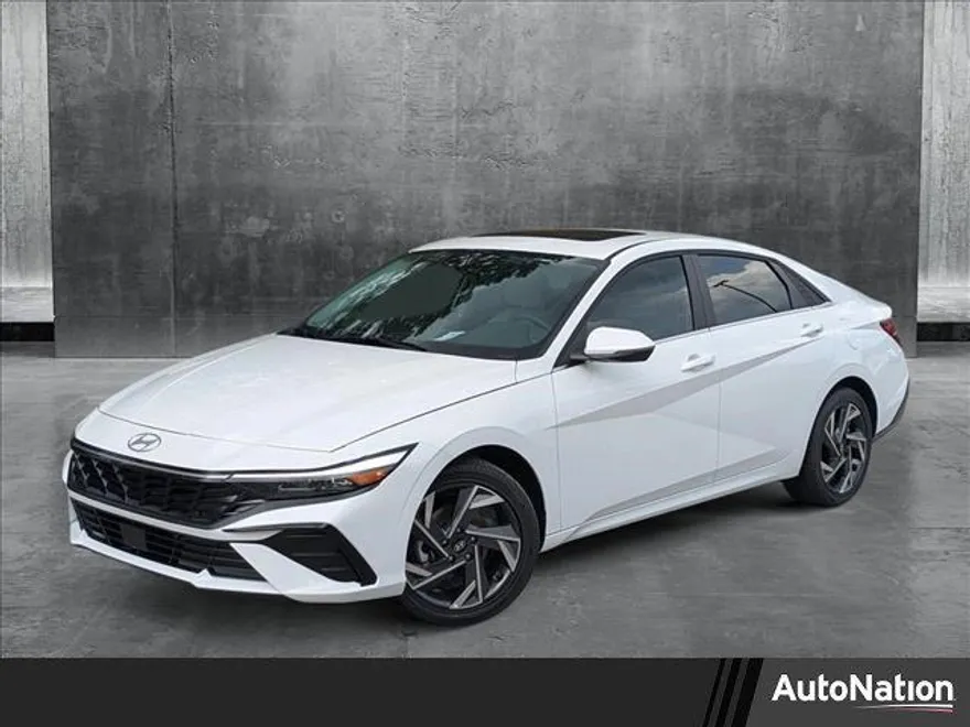 2025 Hyundai Elantra Limited photo 1