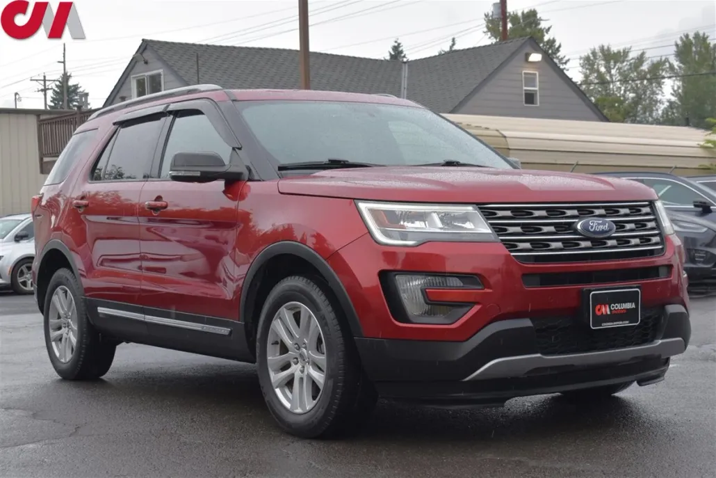 2018 Ford Explorer XLT photo 1