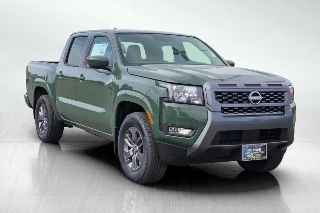 2025 Nissan Frontier Crew Cab SV photo 1