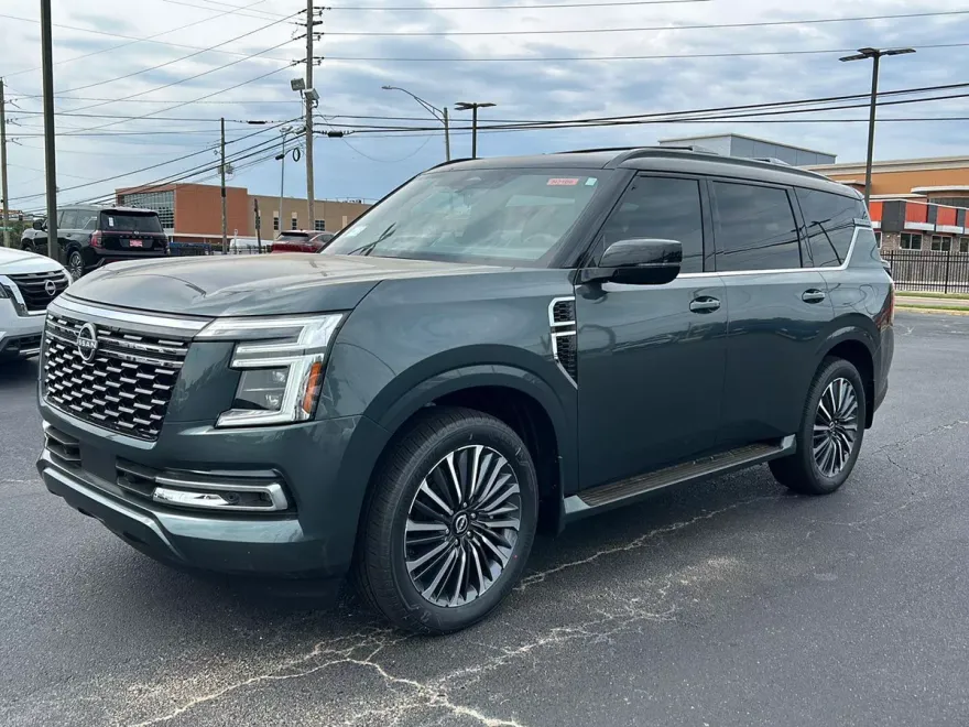2025 Nissan Armada Platinum Reserve photo 1