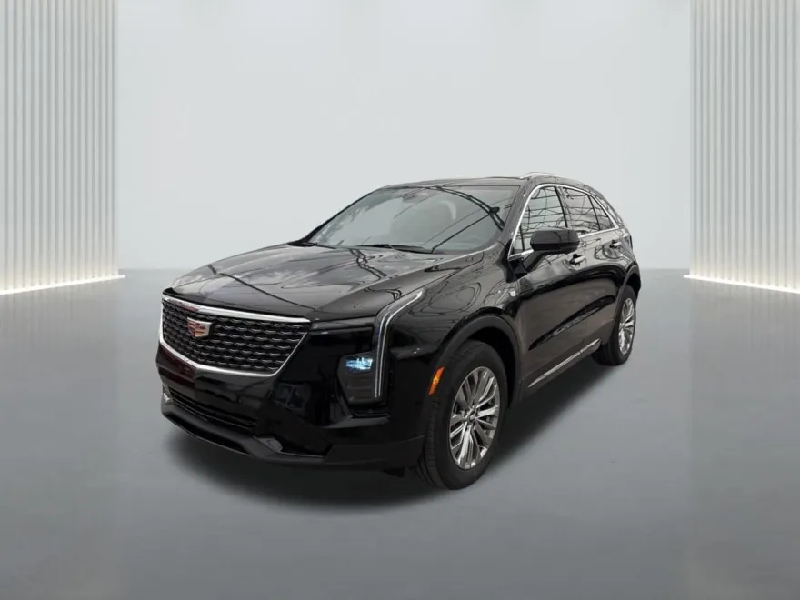 2025 Cadillac XT4 Premium Luxury photo 1