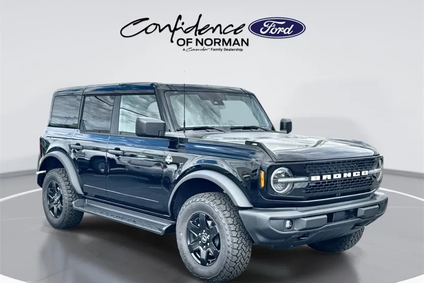 2025 Ford Bronco Outer Banks photo 1
