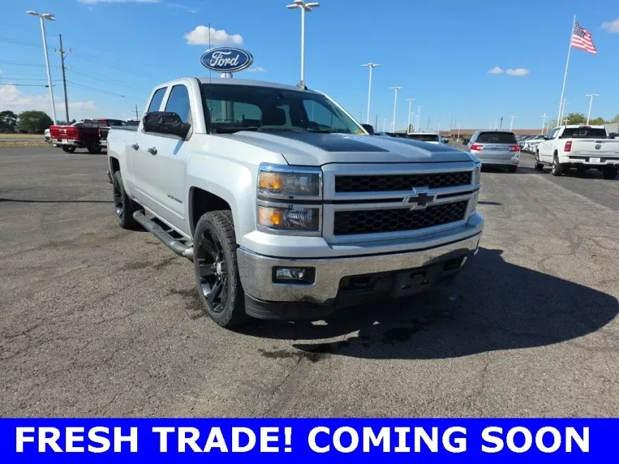 2015 Chevrolet Silverado 1500 LT photo 1